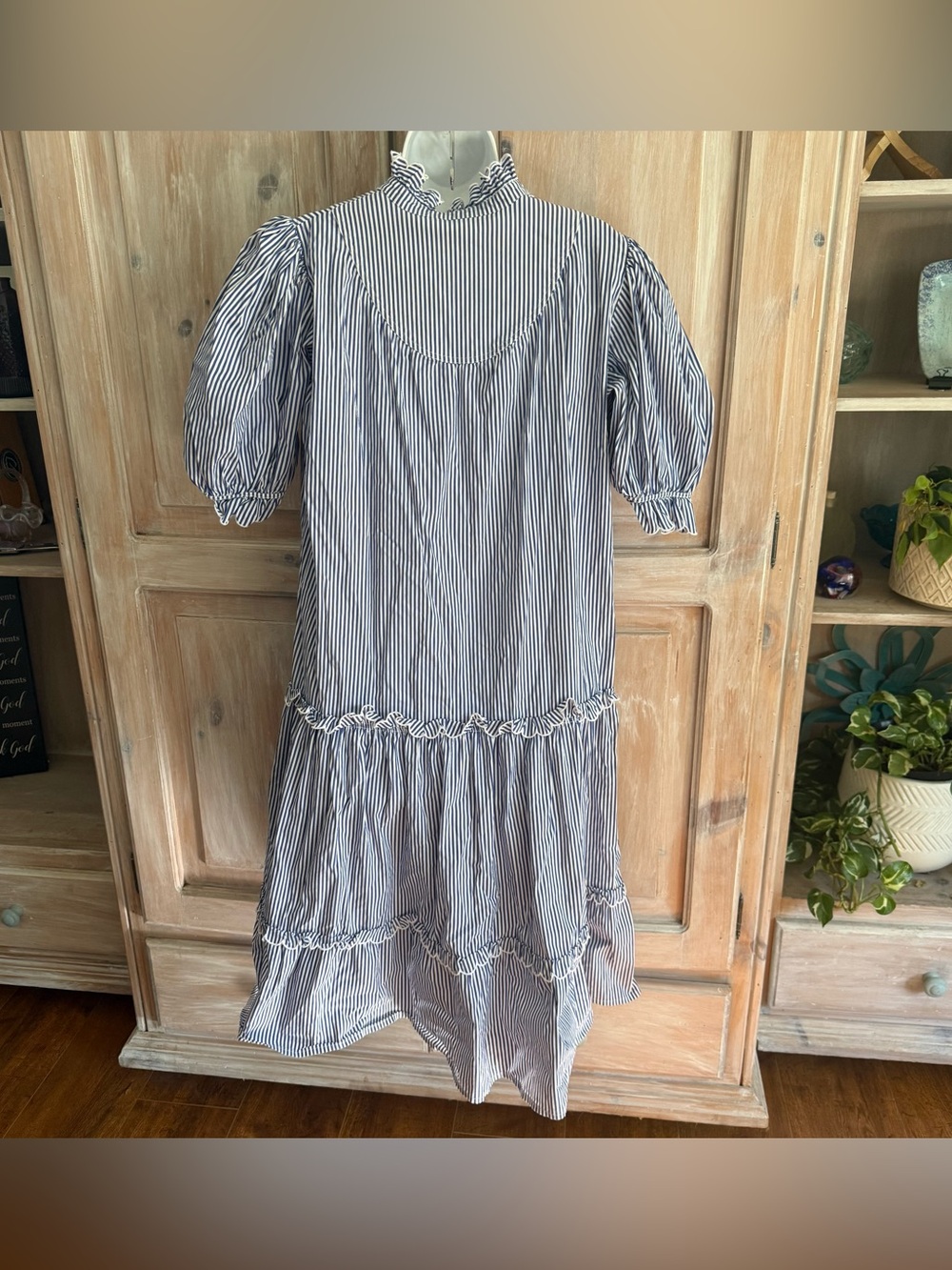HUNTER BELL Holloway Navy and White Striped Ruffle Tier Dress Small $450 - Picture 6 of 10